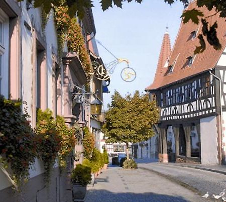 Hotel-Restaurant Drei Hasen มิเคลชตัดท์ ภายนอก รูปภาพ