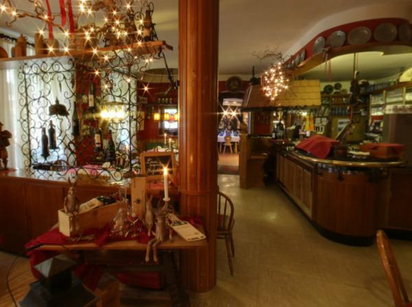 Hotel-Restaurant Drei Hasen มิเคลชตัดท์ ภายนอก รูปภาพ